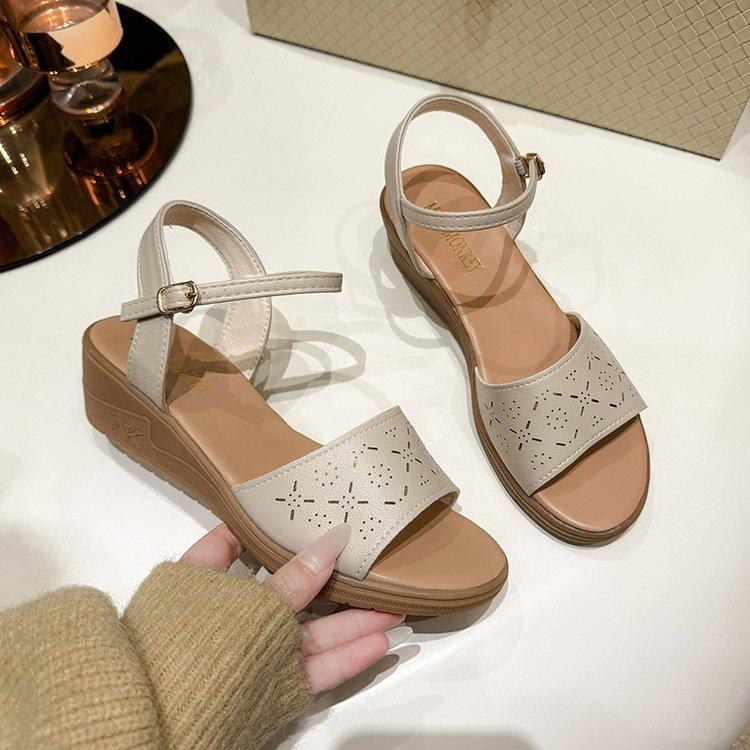 

Сандалии на среднем каблуке женские летние нескользящие для улицы пляжная обувь спортивная юбка 40