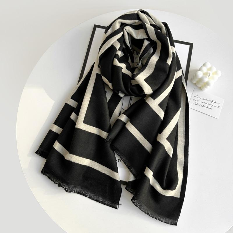 Scarf Women's winter imitation cashmere scarf High-end sense versatile retro long shawl Warm dual-purpose scarf