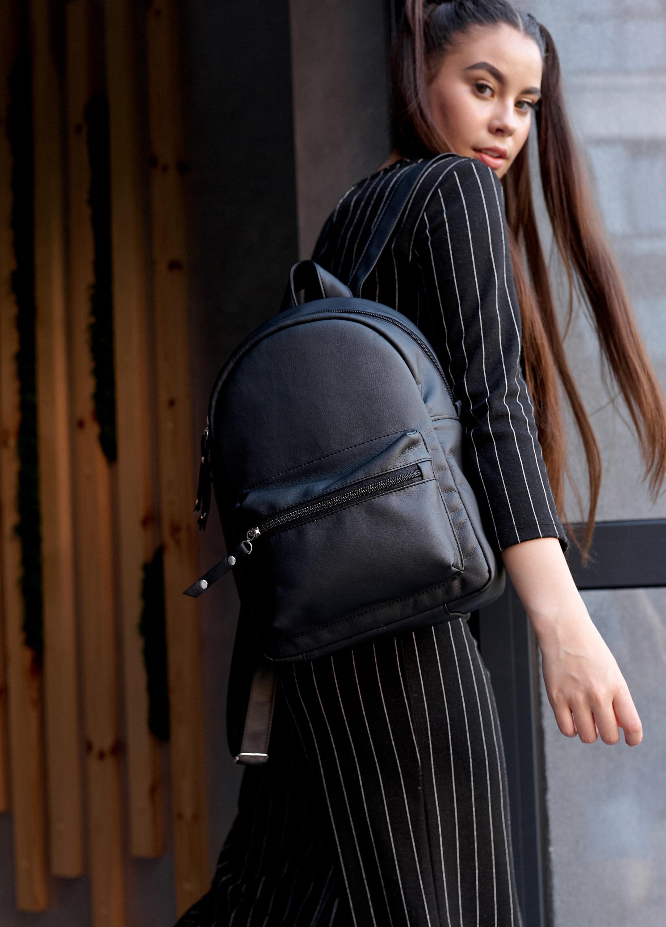 

Жіночий Рюкзак Sambag Talari MSH Чорний 31*22*12 cm чорний