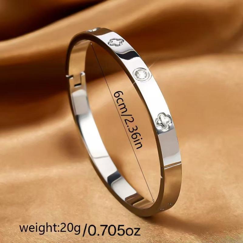 Trendy European Four-Leaf Clover Diamond-Inlaid Stainless Steel Bracelet for Girls - High-End, Non-Fading Charm