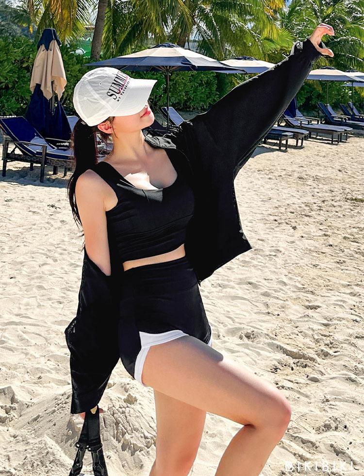 Korean Women's Sporty Long-Sleeve Bikini Set - Pure Desire Hot Spring Conservative Swimwear