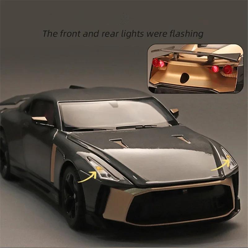 Nové 1:18 Niaasn GTR 50 Model sportovního auta z hliníkové slitiny Odlévaný kov Hračka Závodní model Vysoká simulace Zvuk a světlo Dětská hračka Dárek