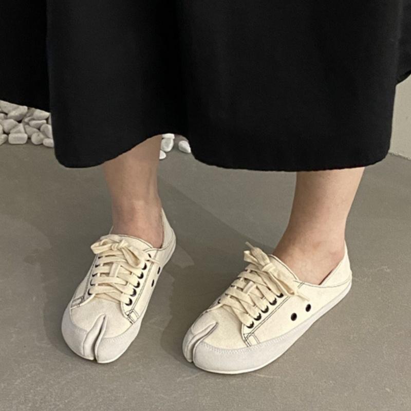 Fashion Ladies Canvas Mule Slippers 2025 New Unisex Split Toe Flats Shoes Spring Autumn Designer Fashion Style Casual Women Sneakers