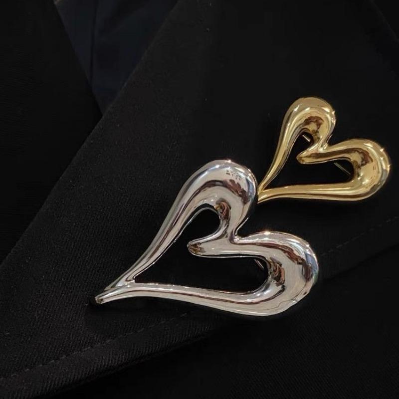 Simple Heart-shaped Brooch, Unique and High-end, Retro-style Suit Brooch, Clothing Accessory, Men's Pin