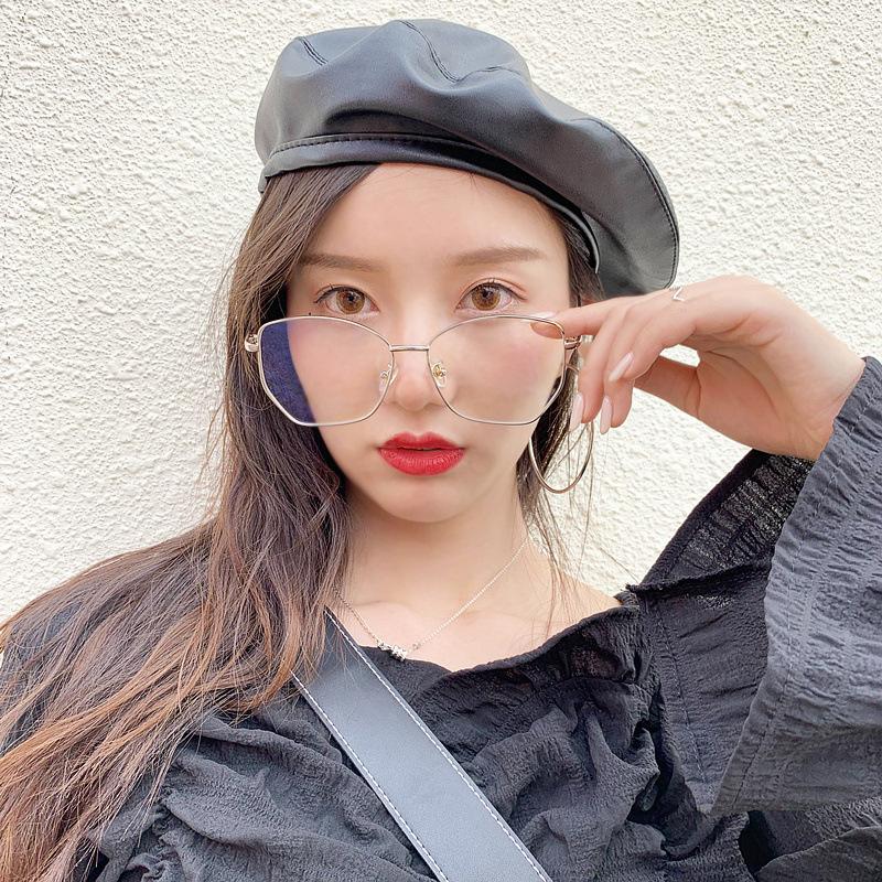 Internet Celebrity Ins Flat Top Beret Women's Korean Version Autumn and Winter Versatile PU Leather Painter Hat Pumpkin Hat