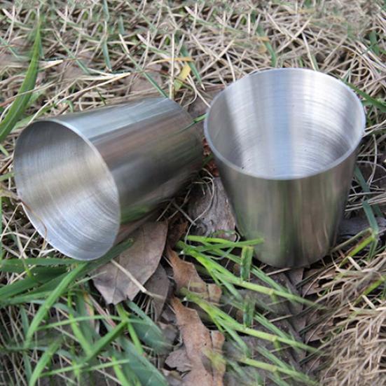 Outdoor Camping Wandern Polierter Edelstahl Whiskey Likör Becher für Flachmann