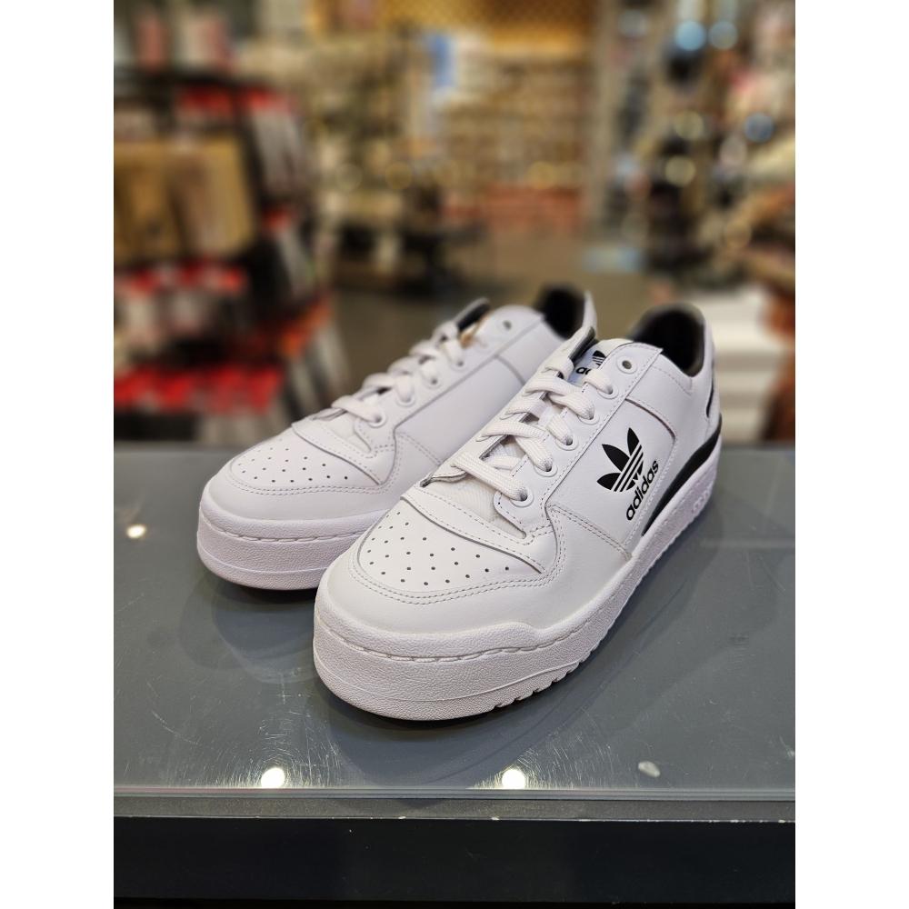 

Женские кроссовки adidas Forum Bold Women s FORUM BOLD W GY5921 FTWHT CBBLACK FTWWHT