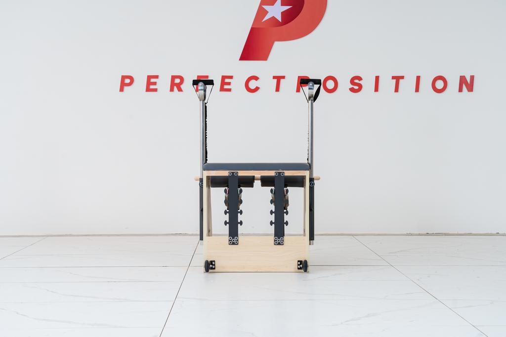 2026 Populární vybavení na Pilates Nové vybavení na jógu Židle z javorového dřeva Stabilní Ekologická rukojeť na Pilates Reformer Pilates židle