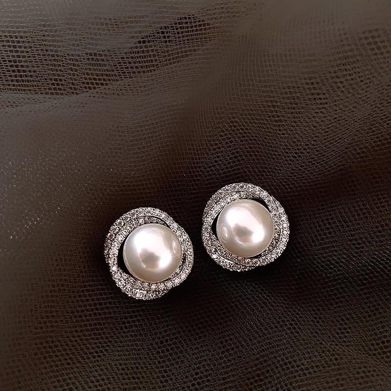 

2026 New Fashion Design Geometric Spiral Silver Color Pearl Zircon Stud Earrings Luxury Jewelry Party Ear Accessories for Women