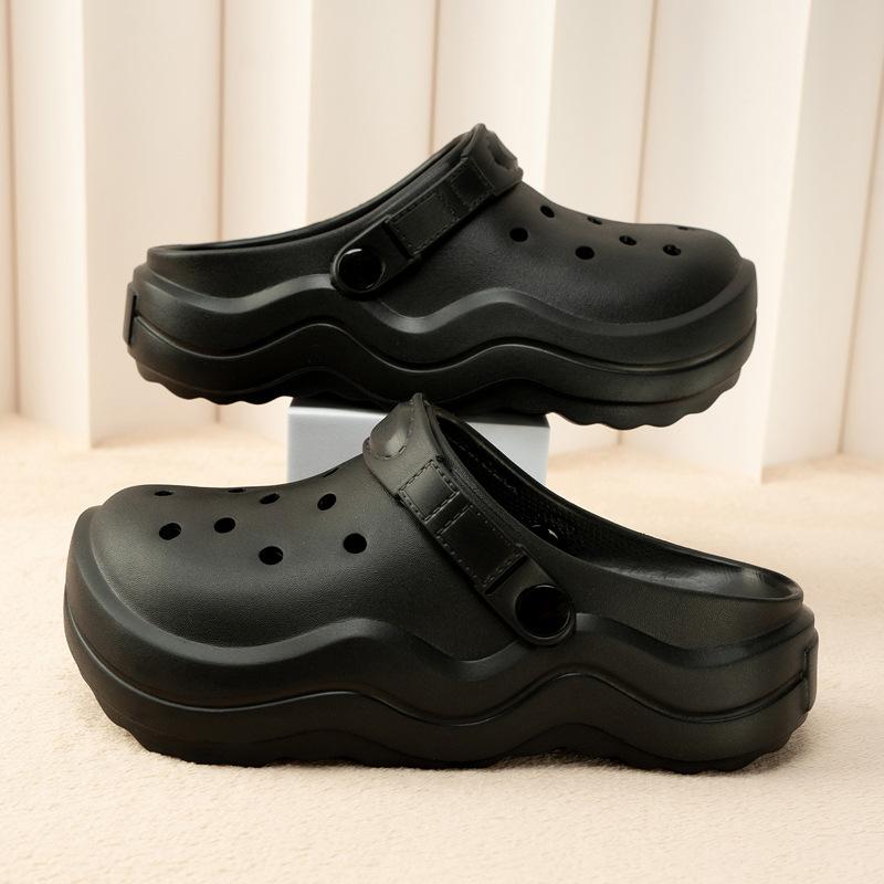 New cute thick-soled hole shoes couple eva non-slip and deodorant summer outer beach slippers