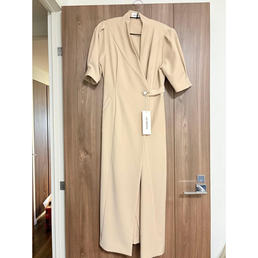 [New with tag] LILY BROWN Beige Tight Dress