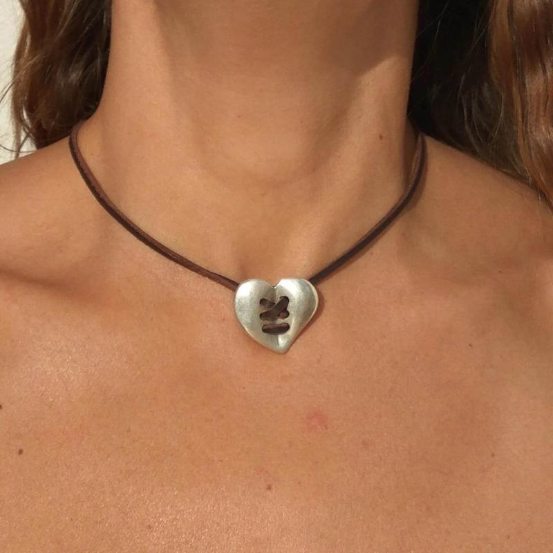 Patched Heart Pendant Collar Necklace Short Wax Rope Choker Necklace Fashion Jewelry Neck Clavicle Chain Necklace