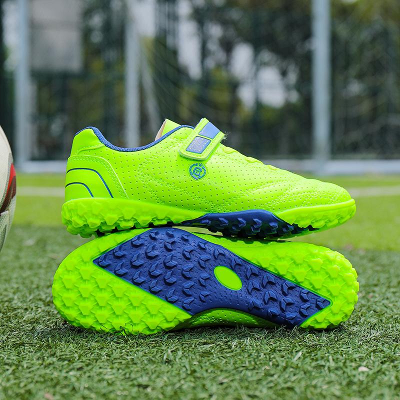 Children's Magic Sticker Rubber Soft Bottom Short Nail Football Boots
