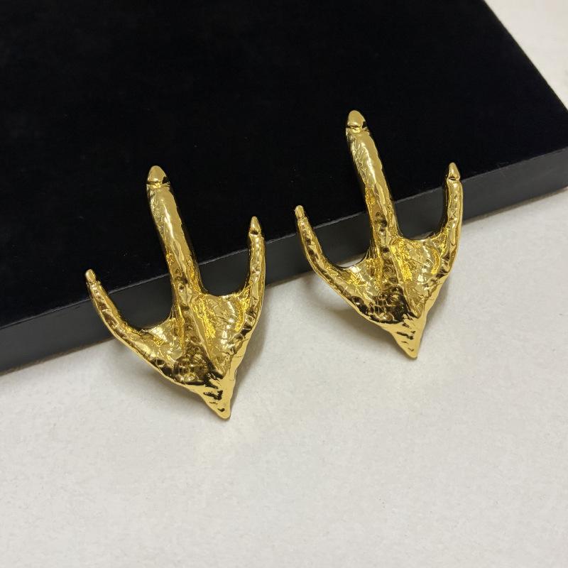 Retro Exaggerated Metal Earrings Ear Jewelry
