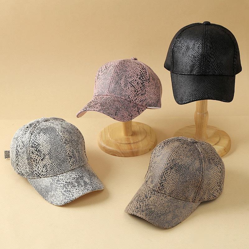 Unisex Snakeskin Print Faux Leather Baseball Cap, Adjustable Snake Pattern Dad Hat, Fashion Casual Sun Hat For Men Women Streetw