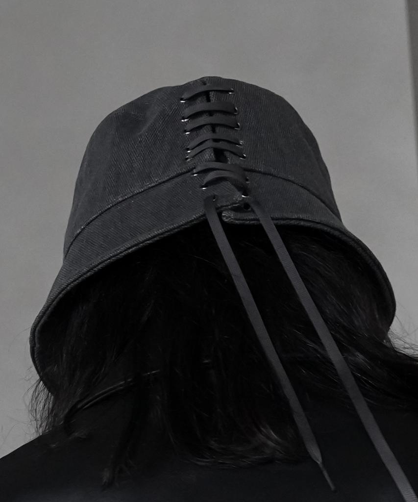 Beulleseudeubyulles Hyper Oversized Back Strap Bucket Hat