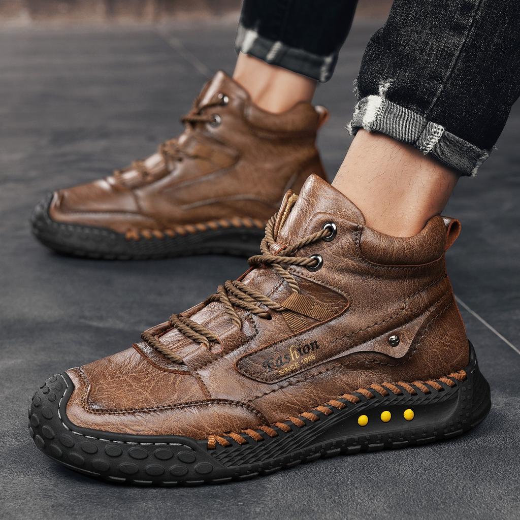 2026 New of Men's Boots for Autumn and Winter, Large-sized Retro Men's Leather Boots, Hand-sewn Outdoor Casual Ankle Boots