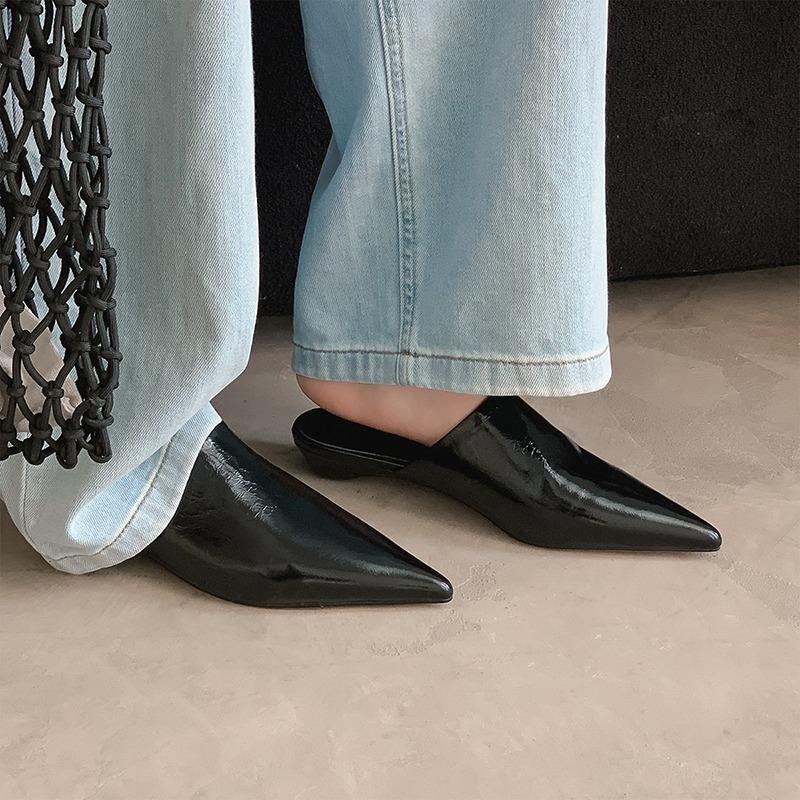 

Мода 2025 Новые Баотоу Низкий каблук Лянтуо Женские Летние Новые Острый носок Глубокий вырез Слипоны Нескользящие Износостойкие Сандалии 35 чёрный