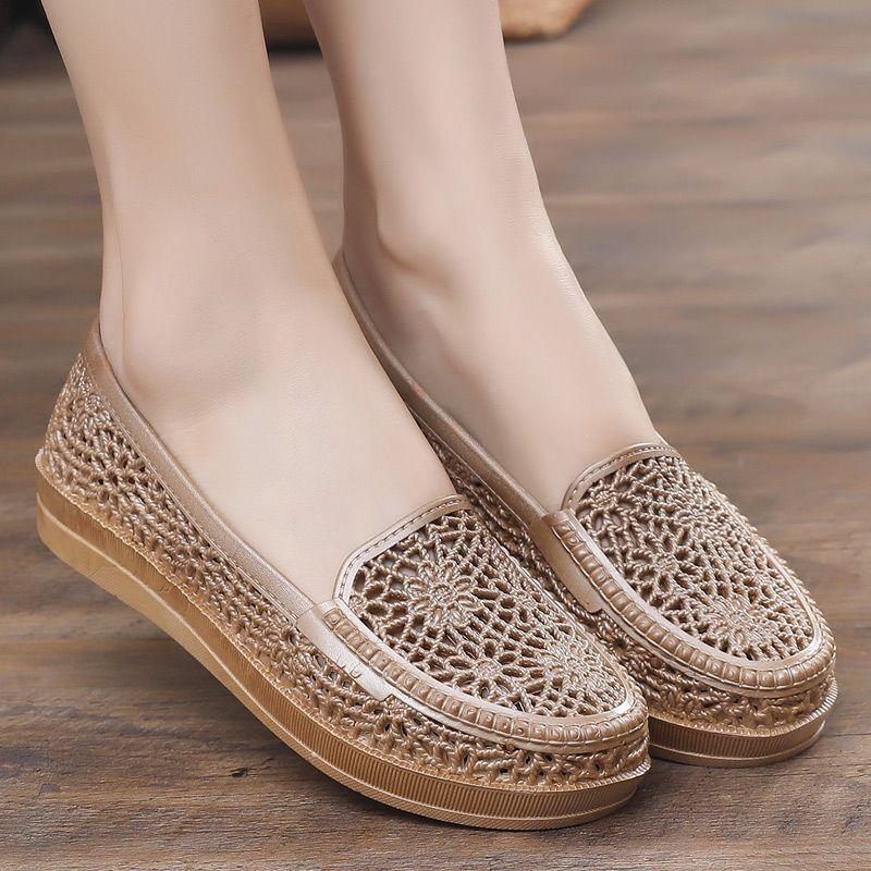Women's Sandals for Summer Outdoor Wear Fashionable Toe Cap Sandals with Hollow Out Breathable and Anti Slip Features