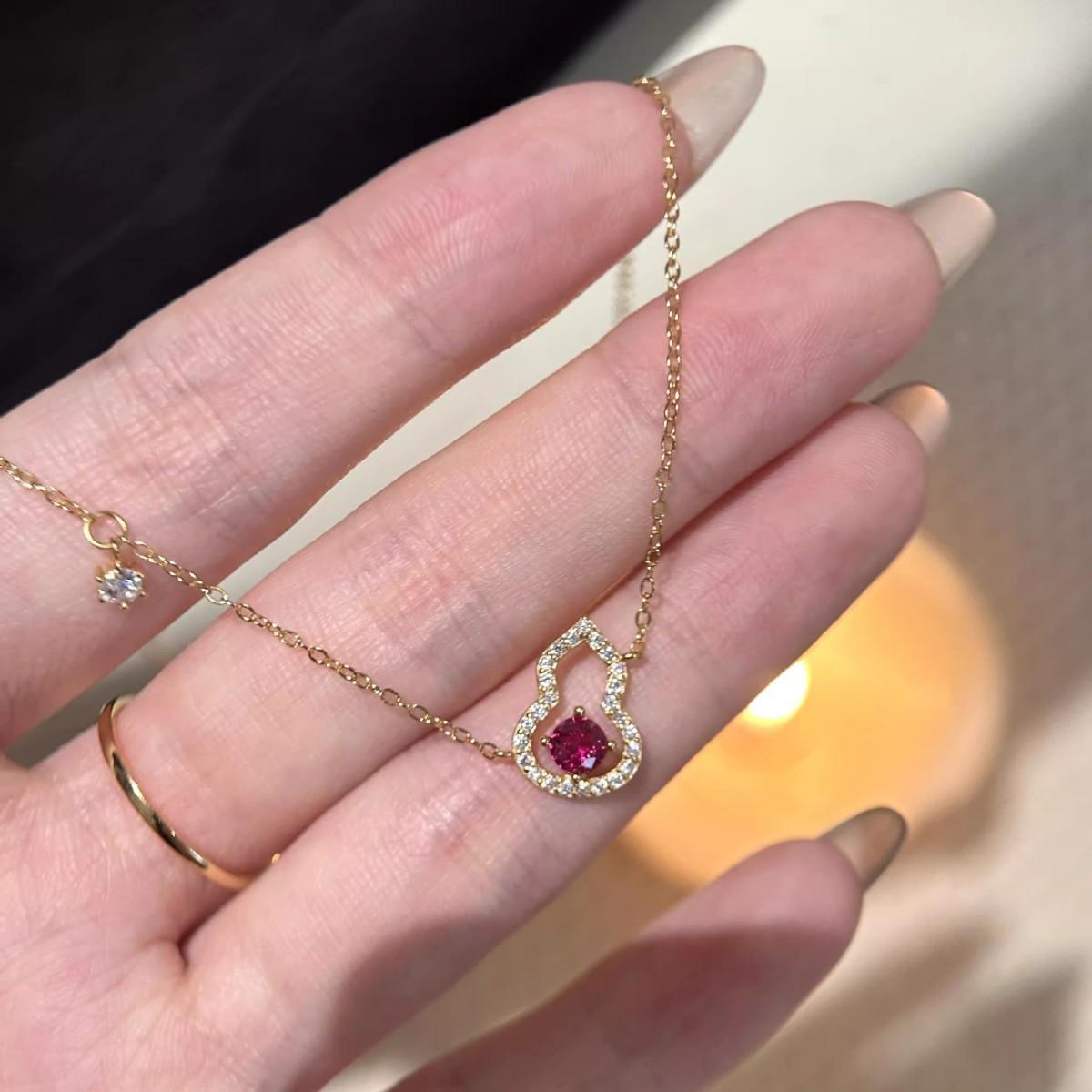 French Rose Red Zircon Gourd Necklace - Elegant, Minimalist, Versatile Choker for Women