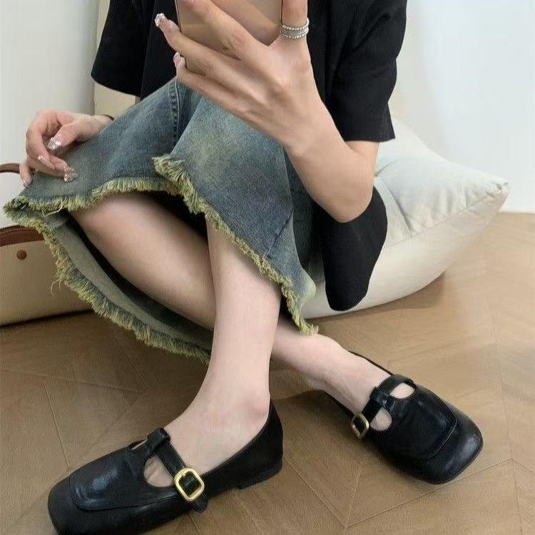 Design sense niche shallow mouth shoes flat-soled leather shoes women's shoes autumn French retro single shoes soft-soled loafers Doudou shoes