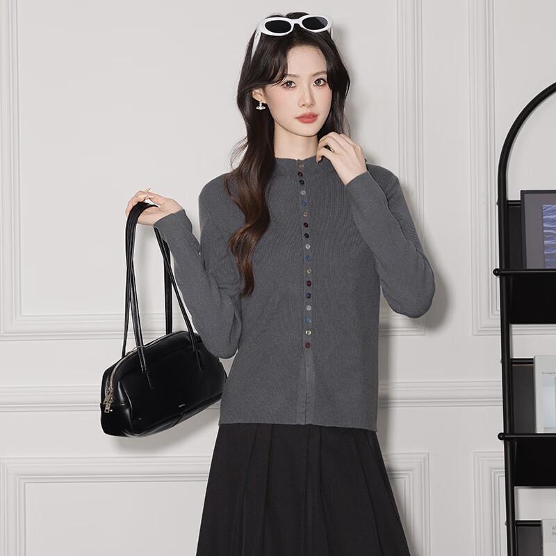 

Женский кардиган нежного стиля с разноцветными пуговицами One Size