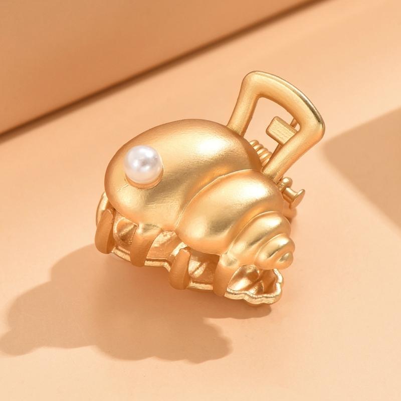 Versatile Shell Hair Clip Elegant Pearls Embellished Shell Hair Clip with Natural Conch Designs for Women