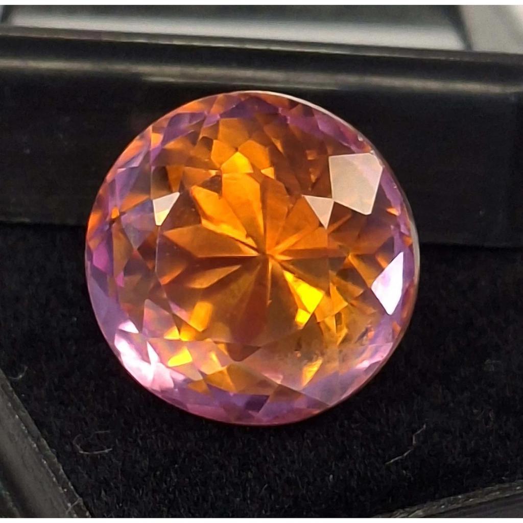 Natural Pitambari Sapphire Bi-Color Round Cut 17-19 Ct Stunning Gemstone