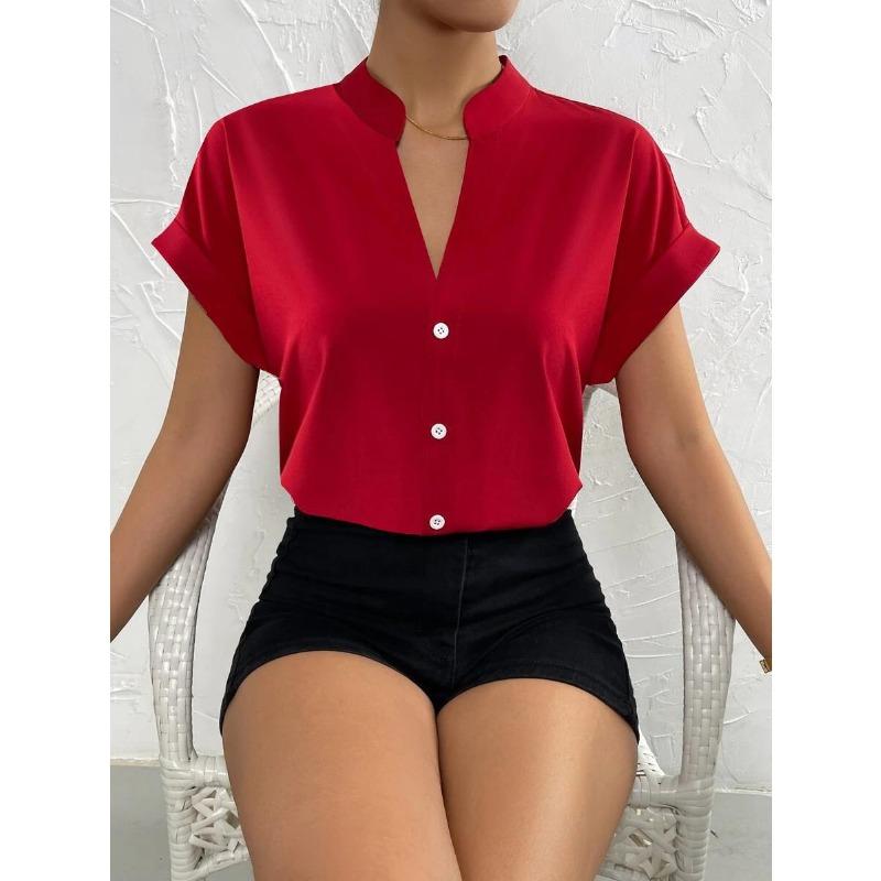 Sommerliches, schlichtes V-Ausschnitt-Damenshirt