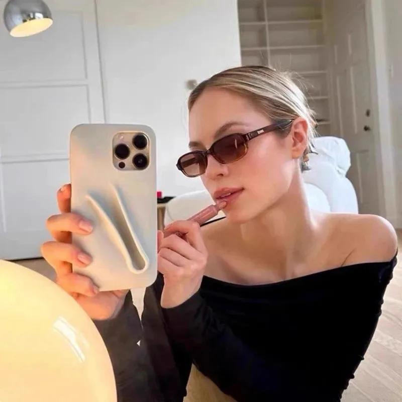 Capa de silicone macia para maquiagem com batom para iPhone 16, 14, 15 Pro Max, X, XS, XR, 11, 13, 12 Mini, 6, 7, 8 Plus SE, capa portátil para brilho labial