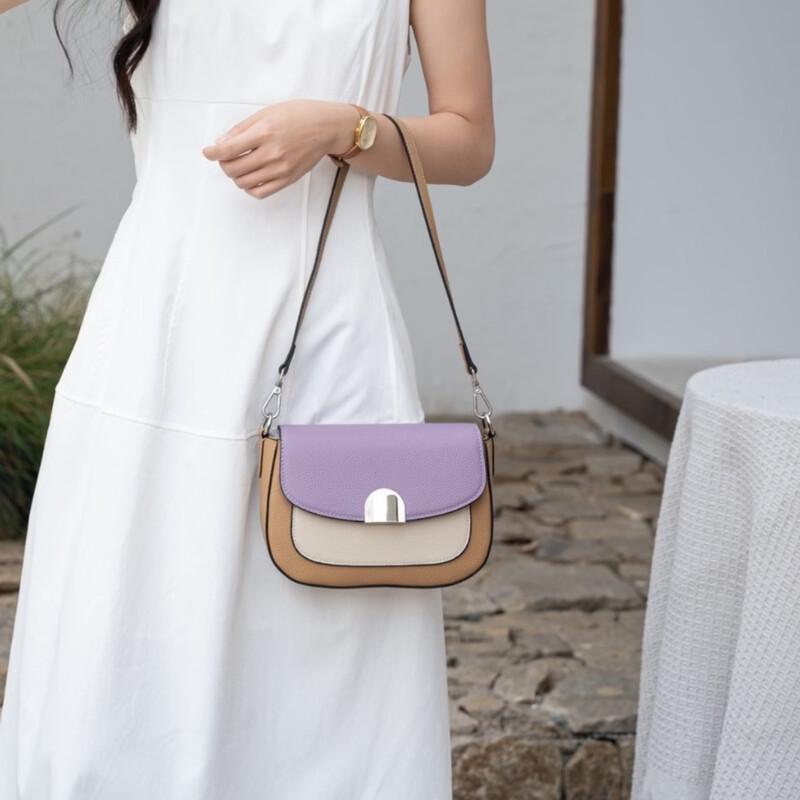 

Dou Xiaozhu First Layer Cowhide Color-Block Shoulder Crossbody Bag
