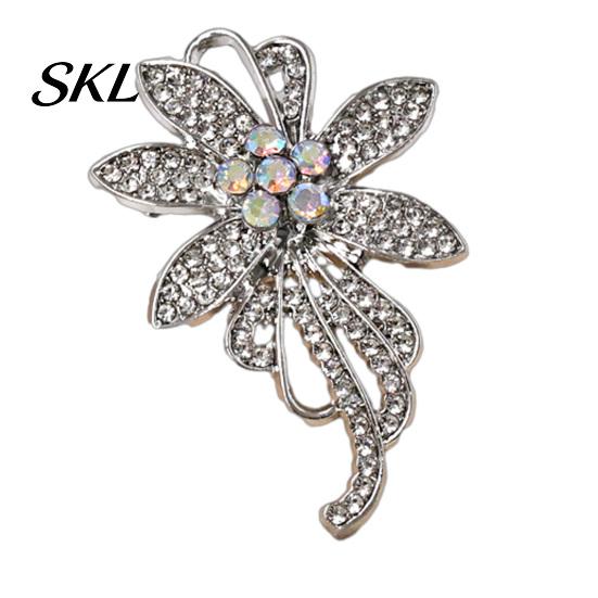 Anti-oxidation Brooch Pin, 3D Flower Design with Sparkling Rhinestones, Lapel Pin Strong Buckle Badge for Coats Shirts Bags Accessories Non-fading