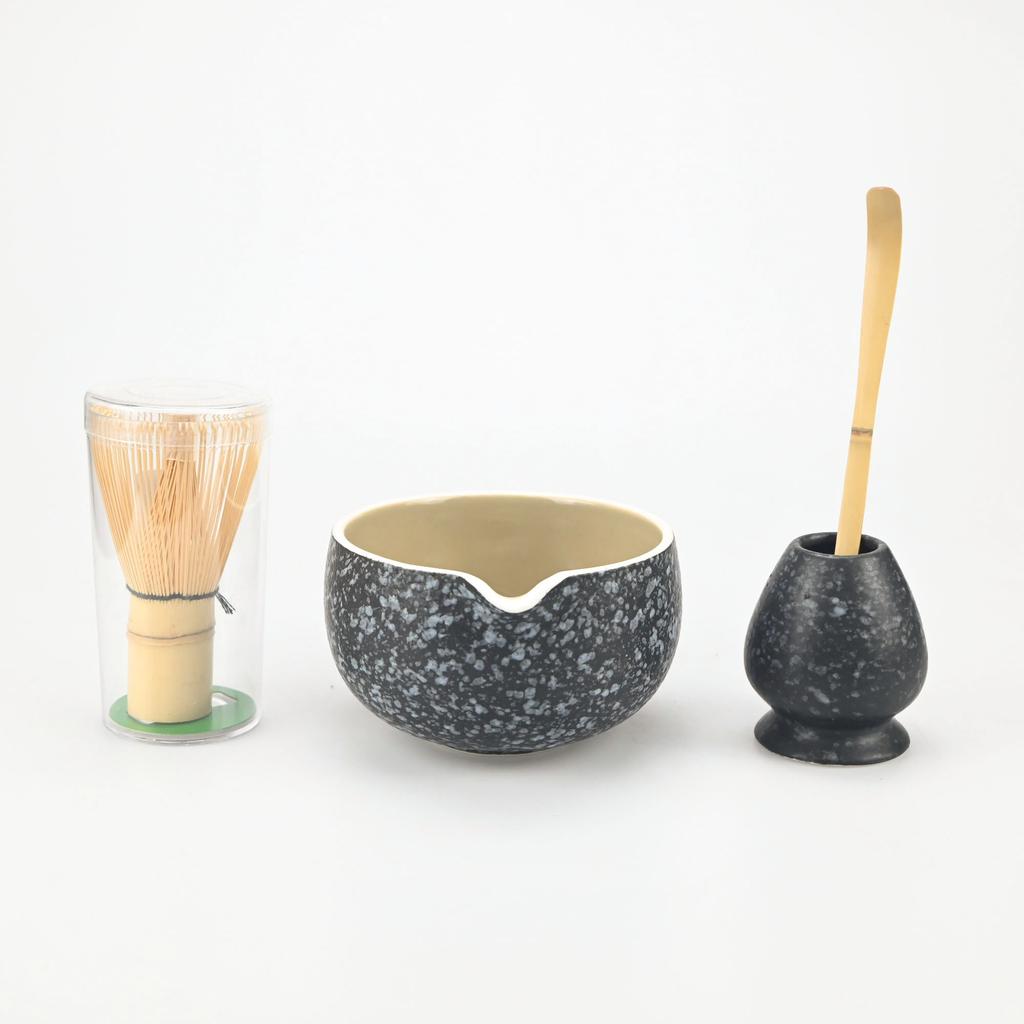 Zestaw do Matcha - Miseczka do Matcha i Bambusowa Mioteczka do Matcha, Sitko do Herbaty, Łyżeczka, Łyżeczka, Sitko, Podstawka pod Mioteczkę, Zestaw do Przygotowywania Matcha Dla