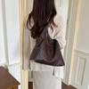 Woven Commuting Tote Bag with Stylish Design and Large Capacity