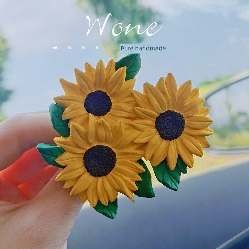 

Car Vent Car Aromatherapy Perfume Vitality Sunflower Air Conditioning Decorations Fragrant Stone Internet Celebrity Fragrance Light Perfume Sunflower Air Outlet Other notes