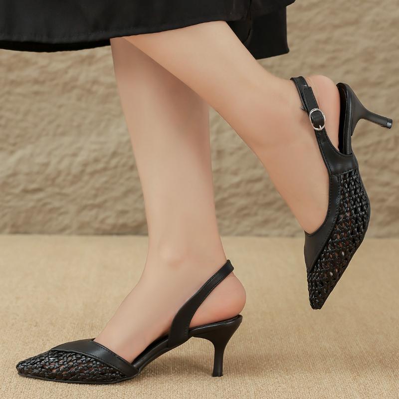 

Fashion 2025 Pointed Toe Stiletto High-heeled Shoes Women s Xia New Style French Temperament Celebrity Woven Back Empty Baotou Sandals 35 чёрный