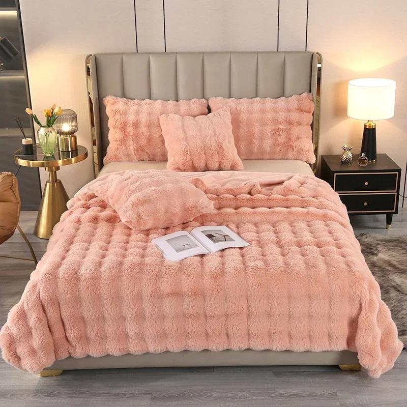 Luxury Soft Faux Fur Throw Blanket Fuzzy Plush Bedspread on the bed plaid sofa cover blankets and throws for living room bedroom
