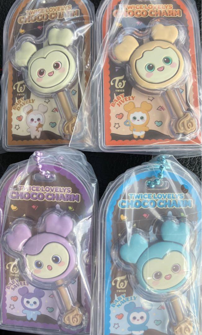 

[USED] TWICE LOVELYS Chocolate Covered Cookies & Charm Sana