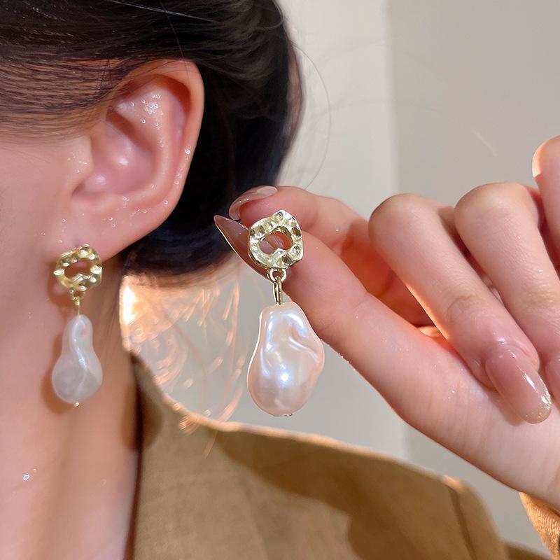 Meier French irregular baroque pearl stud earrings - new luxury, niche, high-end fashion earrings