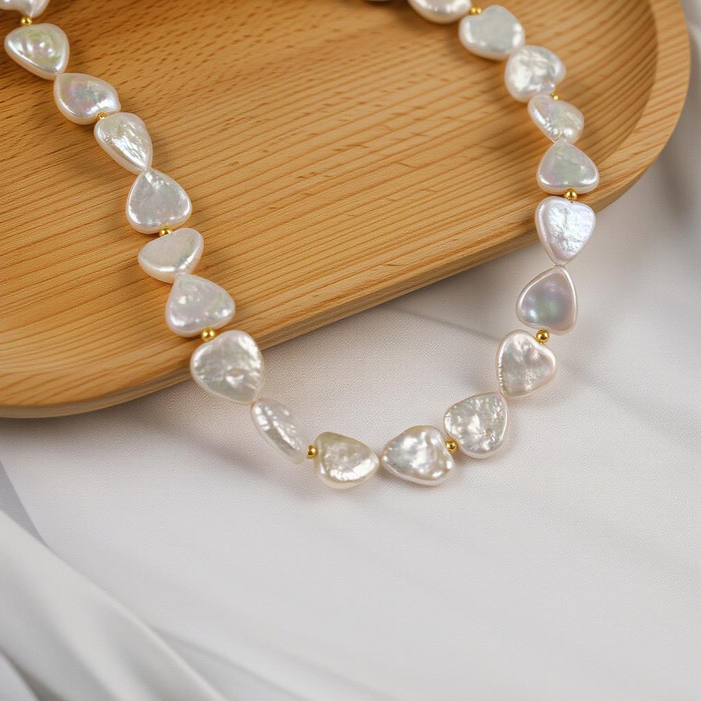 Irregular love Baroque natural freshwater pearl necklace women's French light luxury niche versatile design collarbone chain