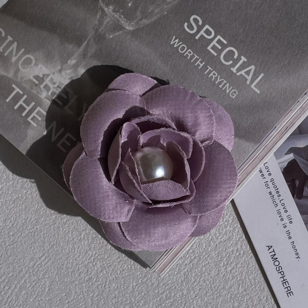 Retro French Camellia Pearl Brooch Hair Clip In Small Fragrance Style