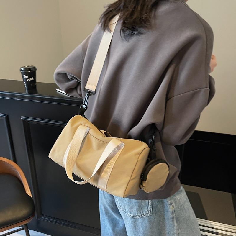 Niche simple handbag bag women's new casual versatile shoulder messenger bag commuter pillow bag
