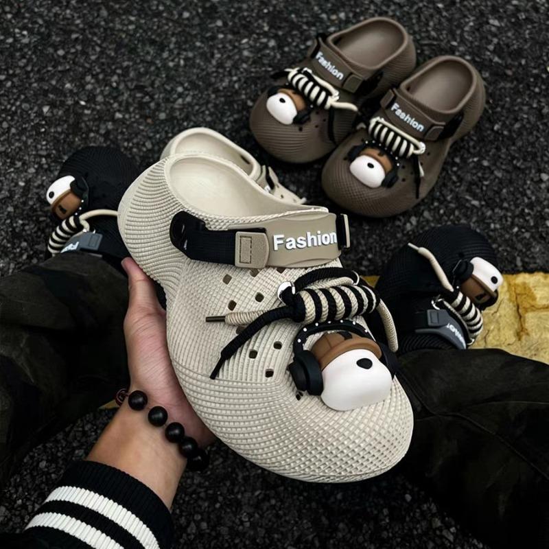 Summer Couple 3D Thick Soled Cave Shoes Outdoor Beach Slippers Wearing Earphones Dog Pattern Sandals