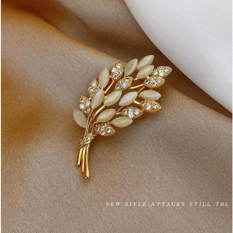 New Alloy Brooch High-end Niche Women's Peony High-end Pin Coat Suit High-end Versatile Brooch