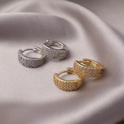 Europäische und amerikanische vergoldete Zirkon-Diamant-Ohrringe: Dreireihiges klassisches Design