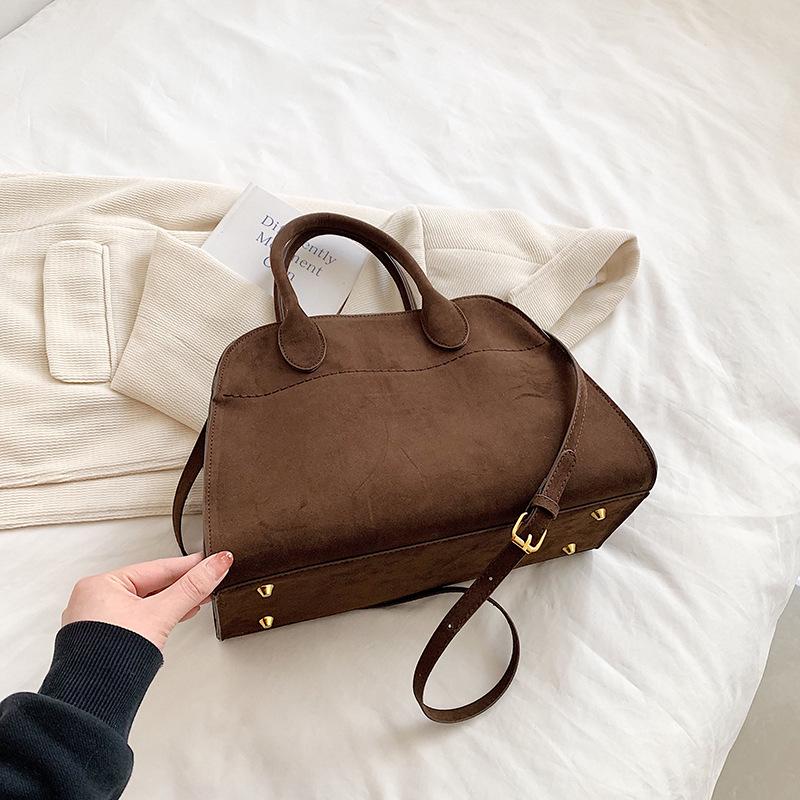 Women's Large-Capacity Tote Bag - Versatile Crossbody Handbag for Autumn/Winter 2024