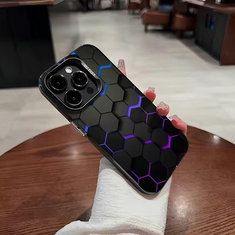 The new honeycomb square is suitable for Apple 16 simple 15plus matte iPhone17 trend 13 advanced 14 anti-drop