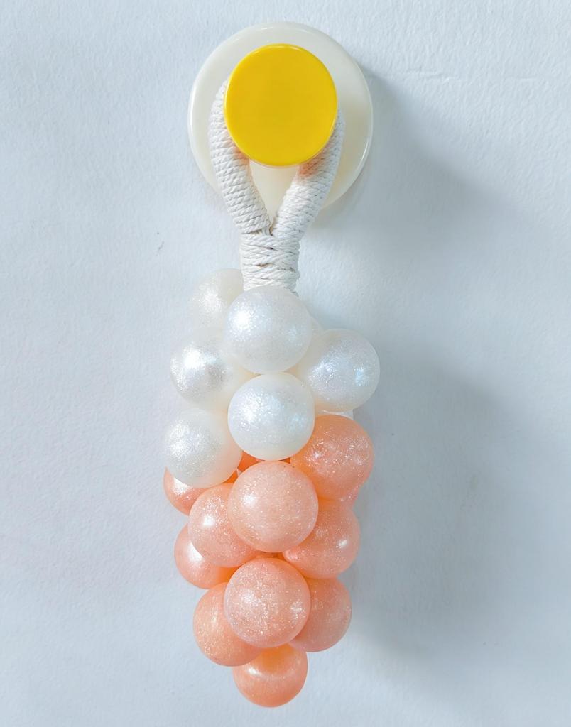 TK Transparent Grape Cluster Soap: Handmade, Long-Lasting Fragrance, Realistic Fruit Shape for Bathing and Hand Washing.