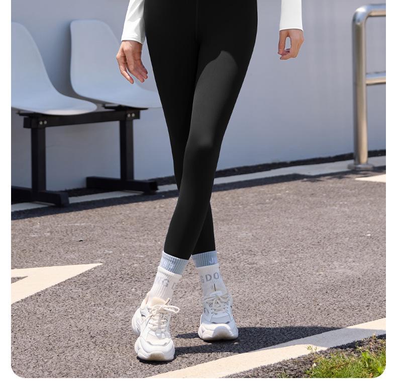 Women's Quick-Dry Yoga Suit: Lightweight, Stylish Activewear for Spring & Autumn Outdoor Fitness and Running
