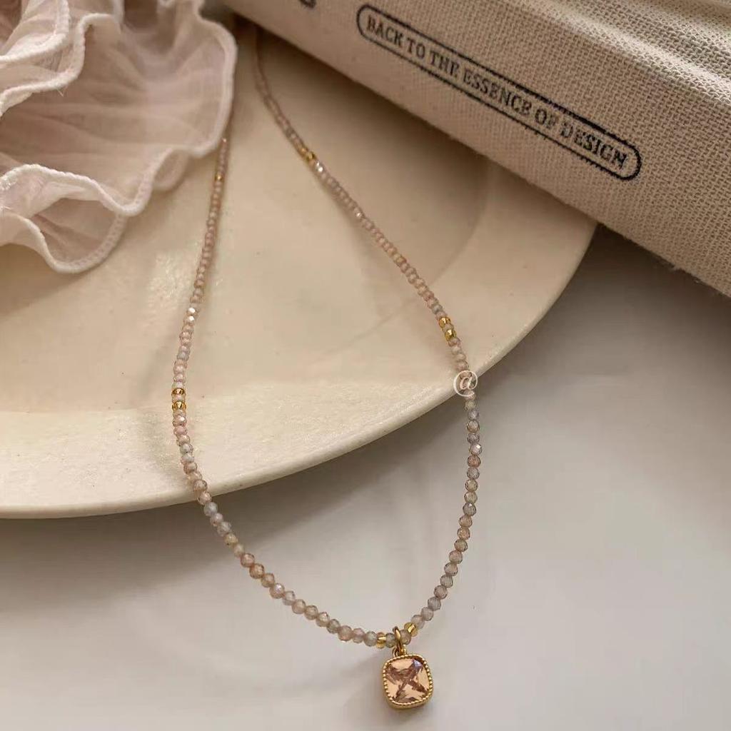 Fresh literary style coffee rock sugar necklace beaded exquisite versatile collarbone chain light luxury high-end fashion simple neck chain